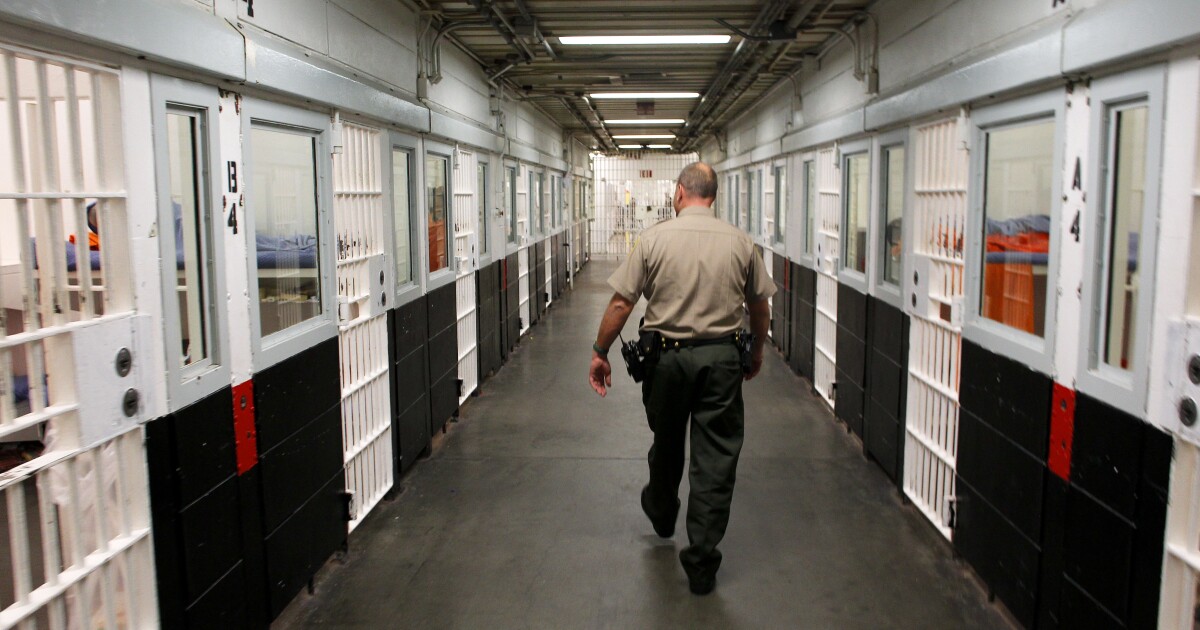 Onelegged San Francisco inmate awarded 500,000 after being forced to